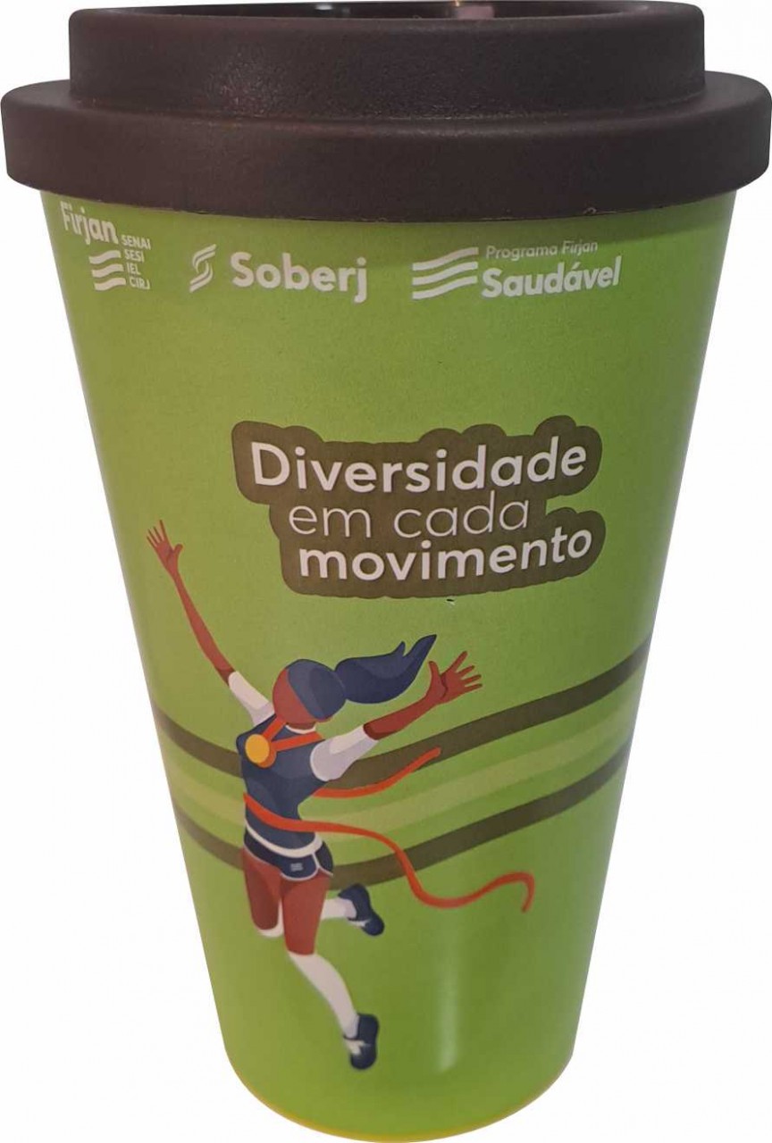 O processo de In Mold Label (IML) consiste em aplicar um r�tulo na cavidade do molde durante a inje��o do pl�stico. O r�tulo fica fundido com o material e a pe�a fica decorada.