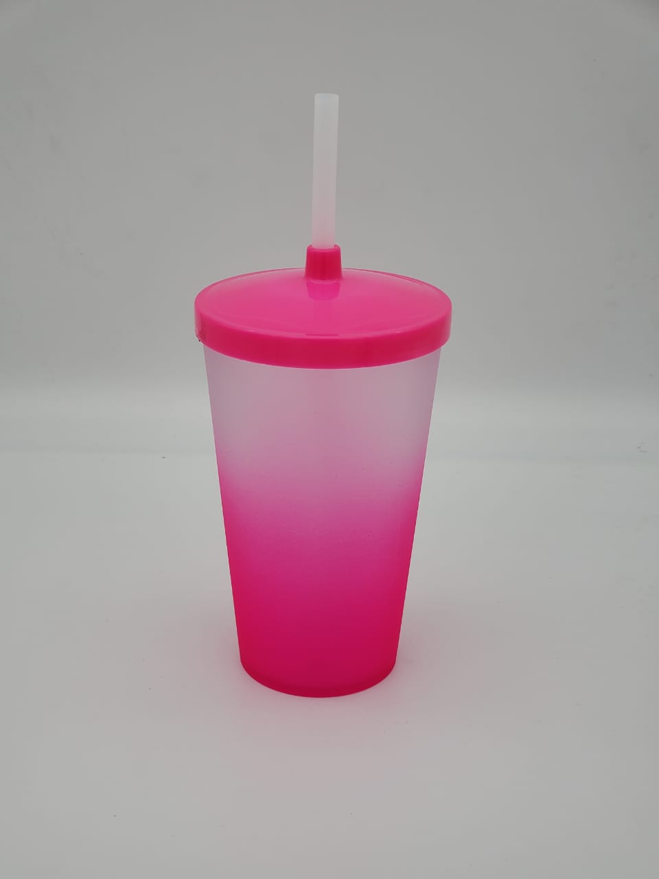Excelente op��o para servir bebidas em geral.